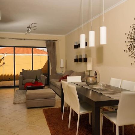 فيلا Spectacular House In Gold Coast شاطئ بالم المظهر الخارجي الصورة