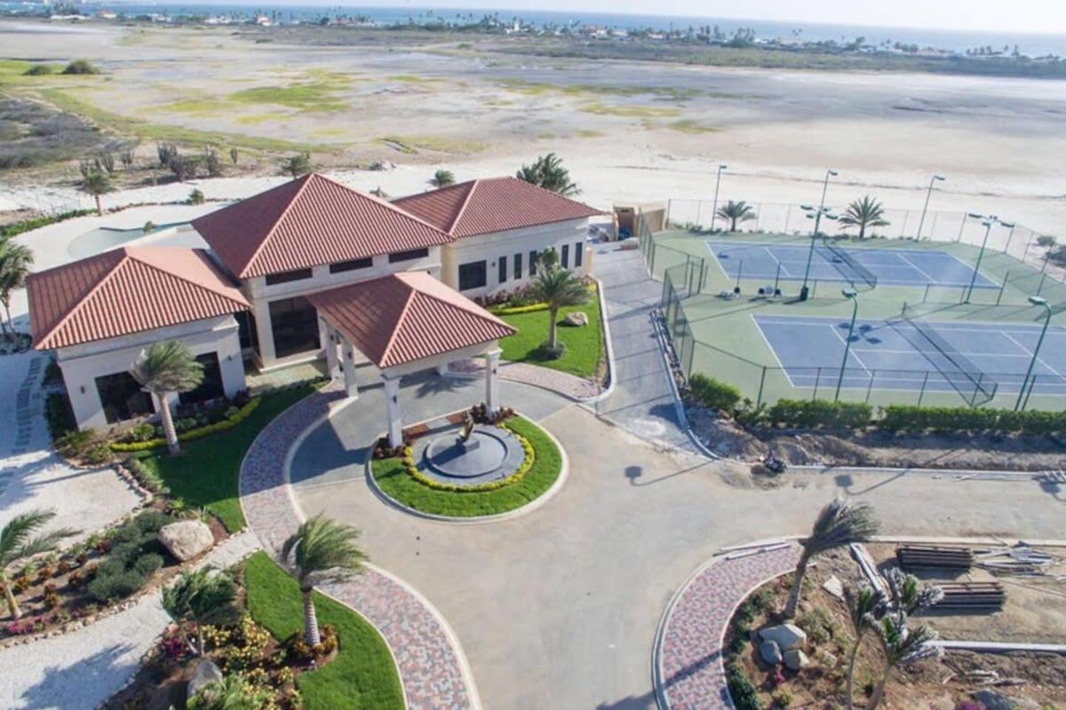 فيلا Spectacular House In Gold Coast شاطئ بالم المظهر الخارجي الصورة